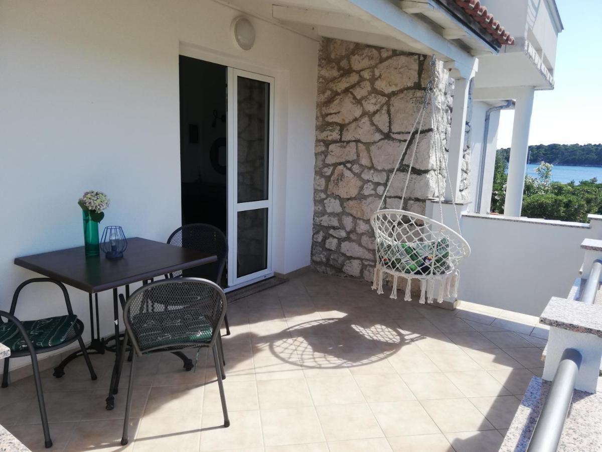 Riviera Rooms And Apartments Palit Екстериор снимка