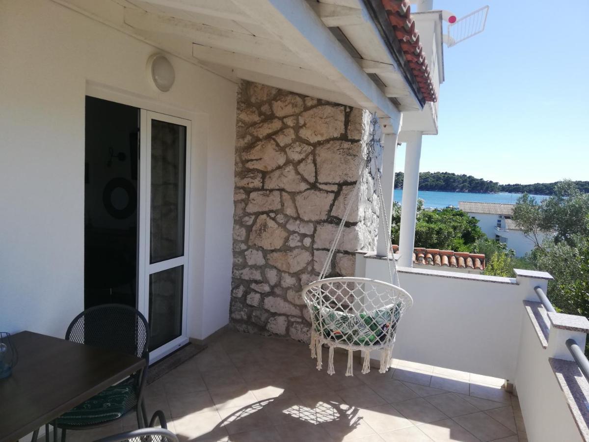 Riviera Rooms And Apartments Palit Екстериор снимка