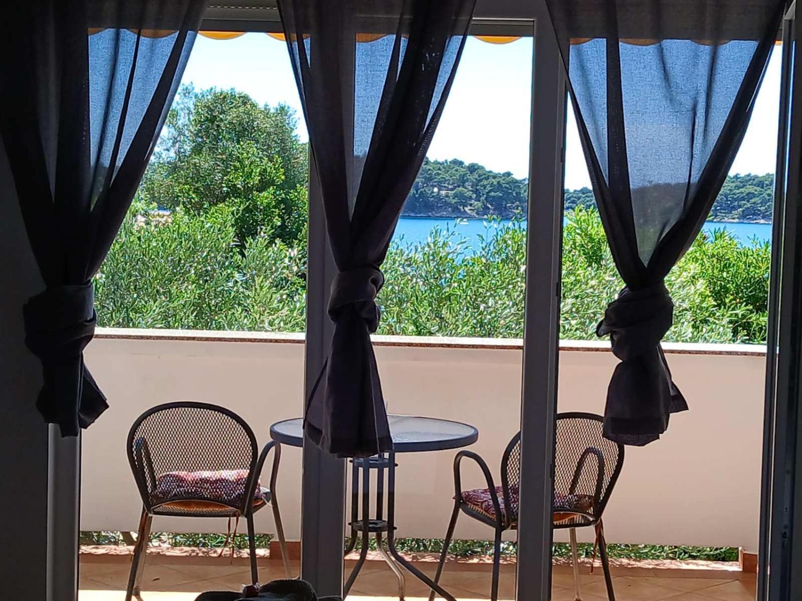 Riviera Rooms And Apartments Palit Екстериор снимка