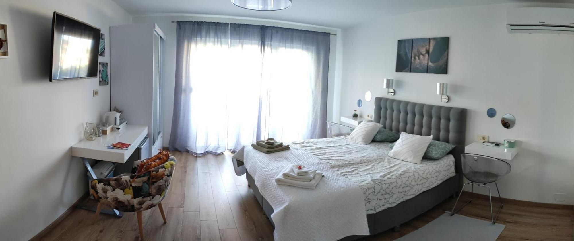 Riviera Rooms And Apartments Palit Екстериор снимка