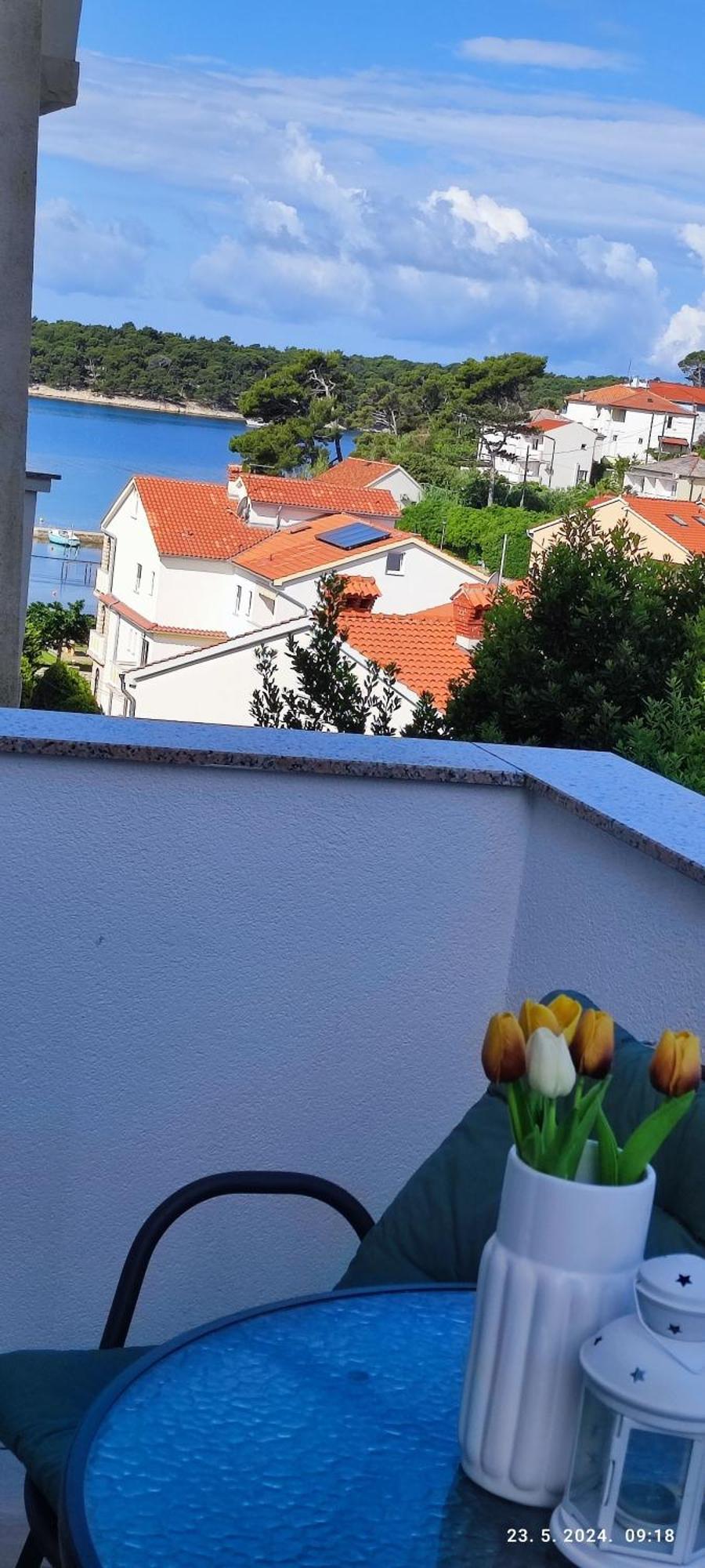 Riviera Rooms And Apartments Palit Екстериор снимка