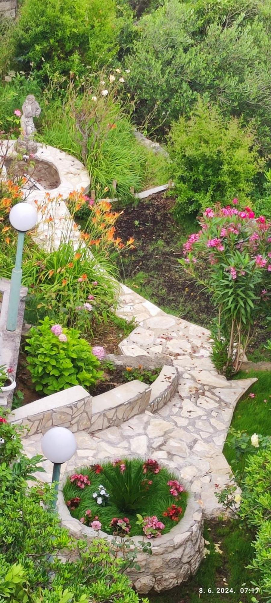 Riviera Rooms And Apartments Palit Екстериор снимка